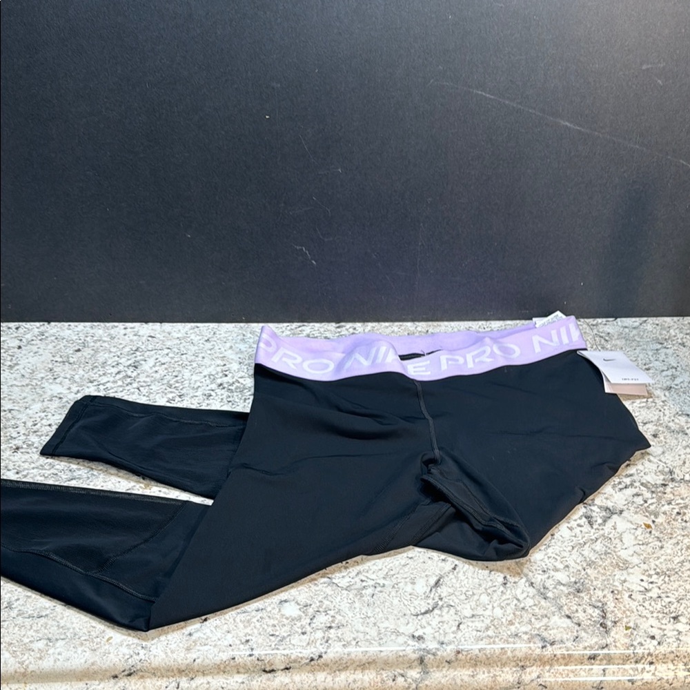 Nike Pro Dri-Fit Women’s Tight Fit, Mid Rise, Full Length Pants. Size XL. NWT. - Picture 3 of 9